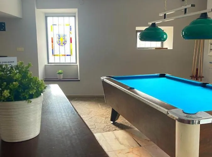 Amadora - Admite Mascotas 2*