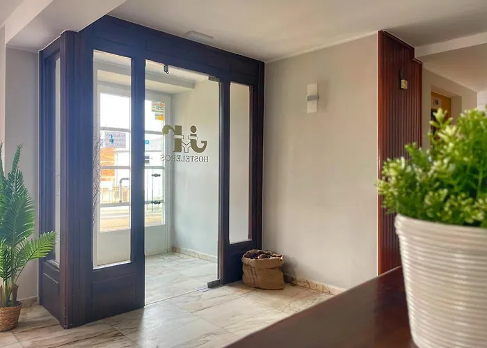 Hotel Amadora - Admite Mascotas 2*