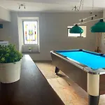 Amadora - Admite Mascotas 2*