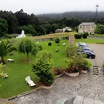 Amadora - Admite Mascotas ホテル